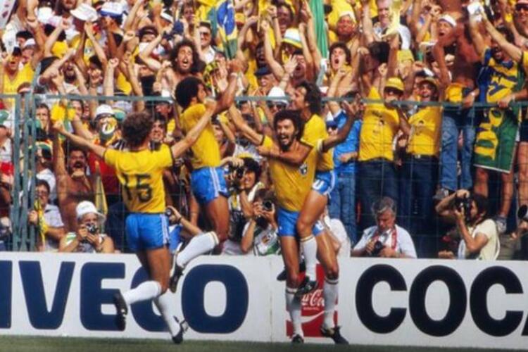 ฟุตบอลโลก 1982: บราซิล v อิตาลี และ ‘วันที่ฟุตบอลเสียชีวิต’